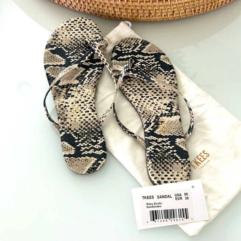 Tkees | Riley Vegan Animal | Sand Snake | Size 38 | NWT | Sold Out
